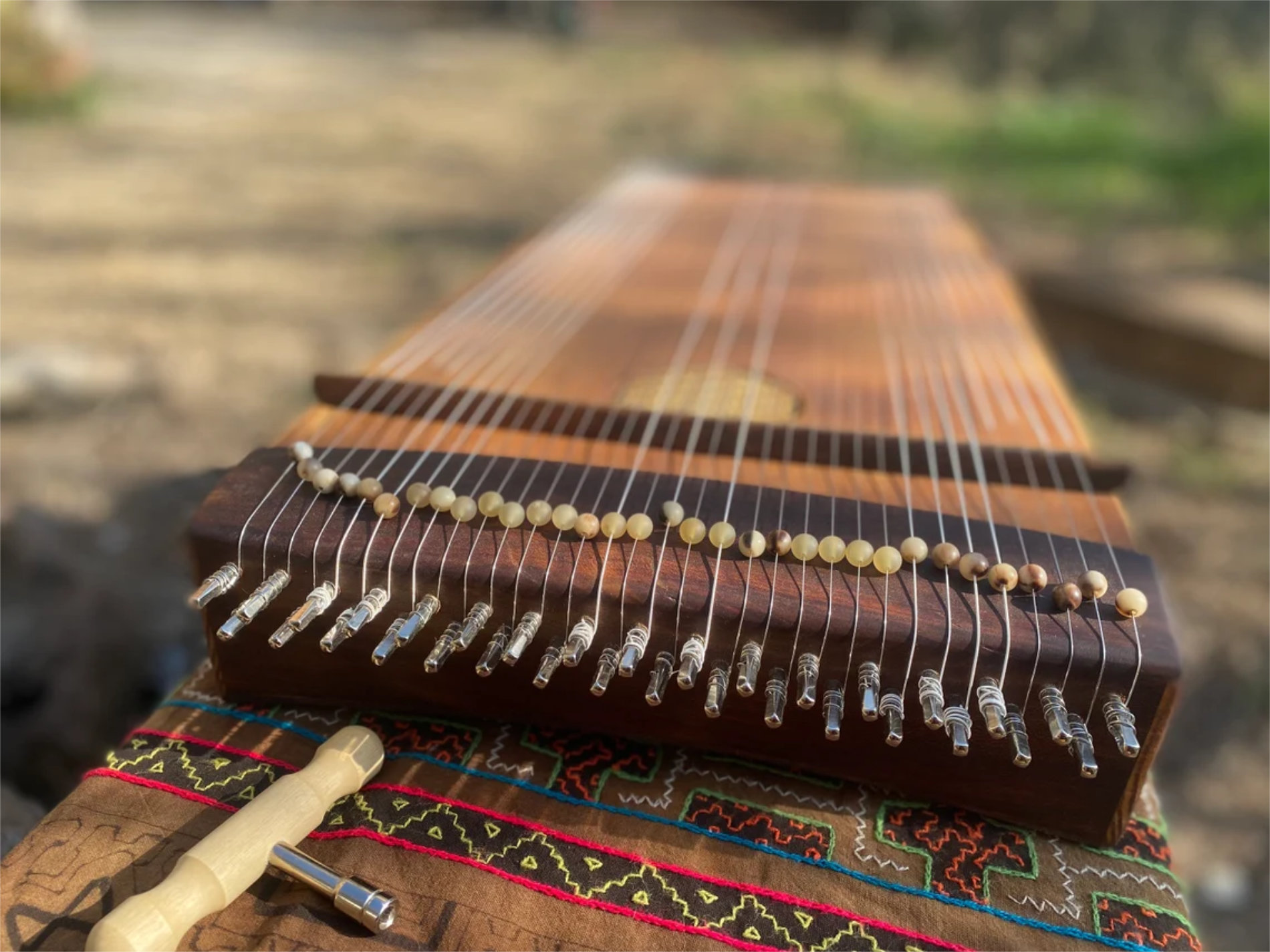 07-Monocorde de sonido Om-05